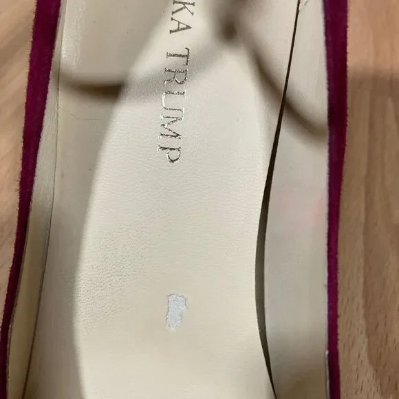 Ivanka Trump • Women's Oasia Block Heels (8.5 M) suede • adjustable ankle strap - Picture 4 of 8